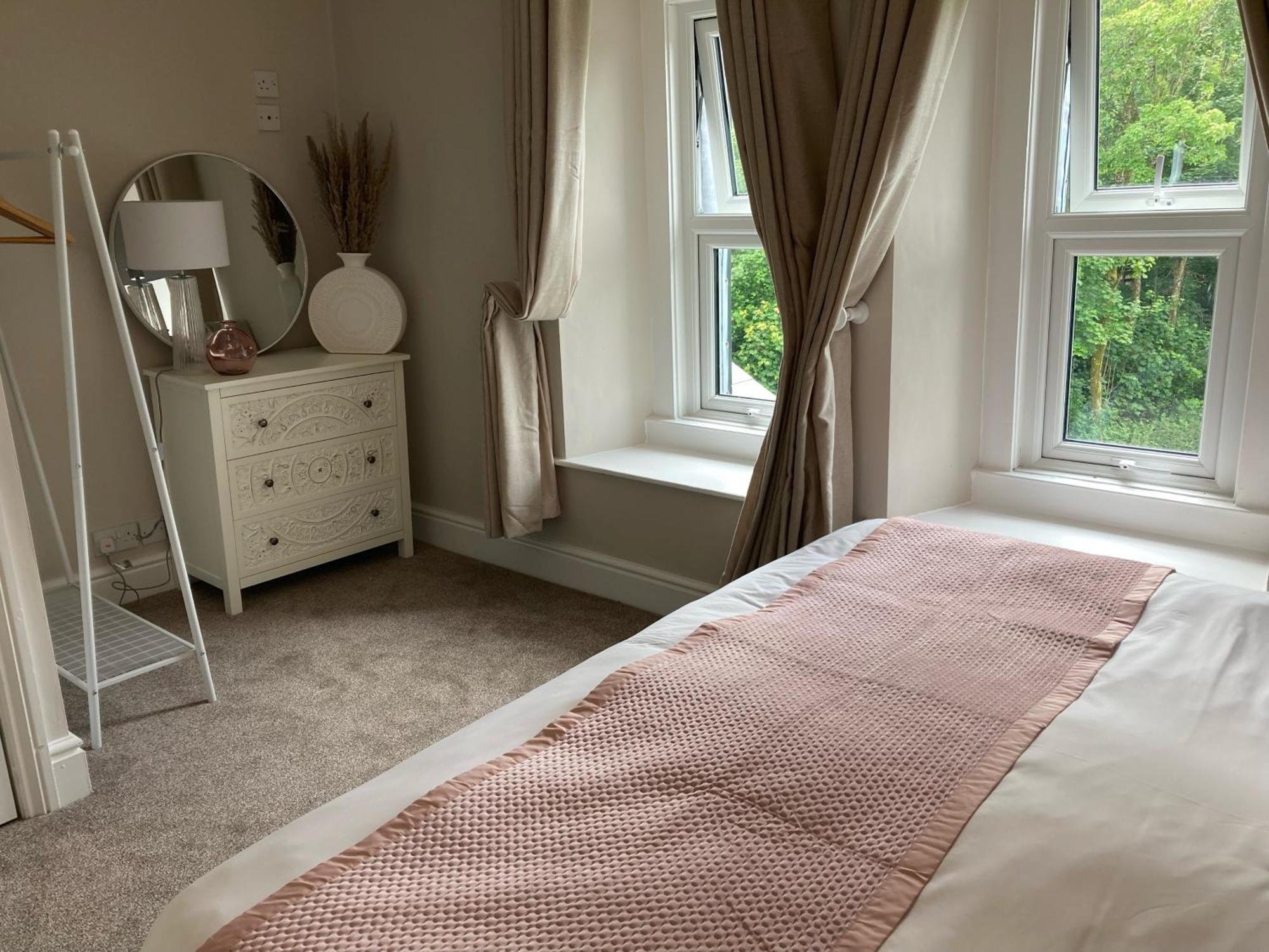 Serenity House Wales Llangammarch Wells Bagian luar foto